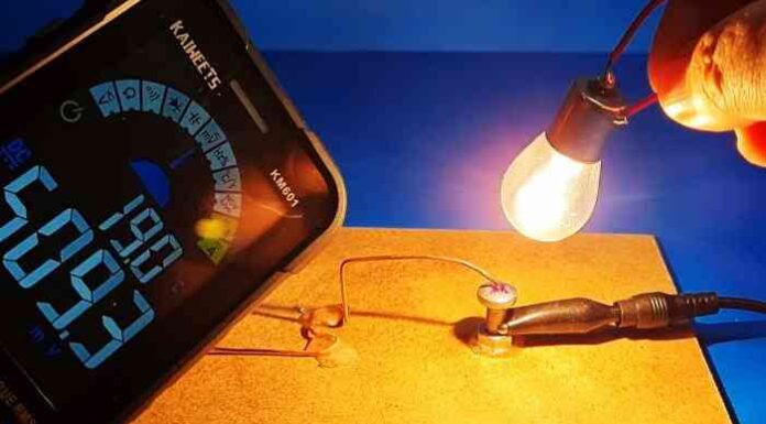 Як з гвинта і шматка дроту зробити фоторезистор