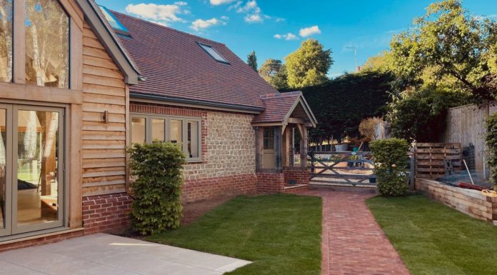 Пояснено типи черепиці для даху