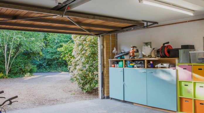 6 хитрощів, які використовують фахівці з кондиціонування повітря, щоб зберегти свої гаражі прохолодними навіть під час сильної спеки