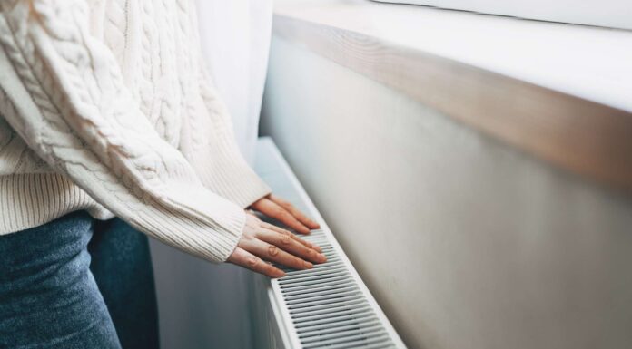 Як зберегти тепло в домі, не вмикаючи опалення на максимум: поради експертів з ОВК