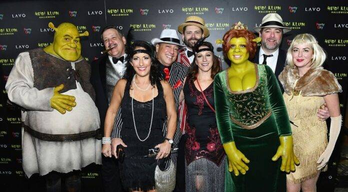 The Adult Guide to Hosting a Killer Halloween Party